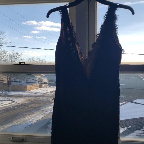 Laura - Picture 2 of 4